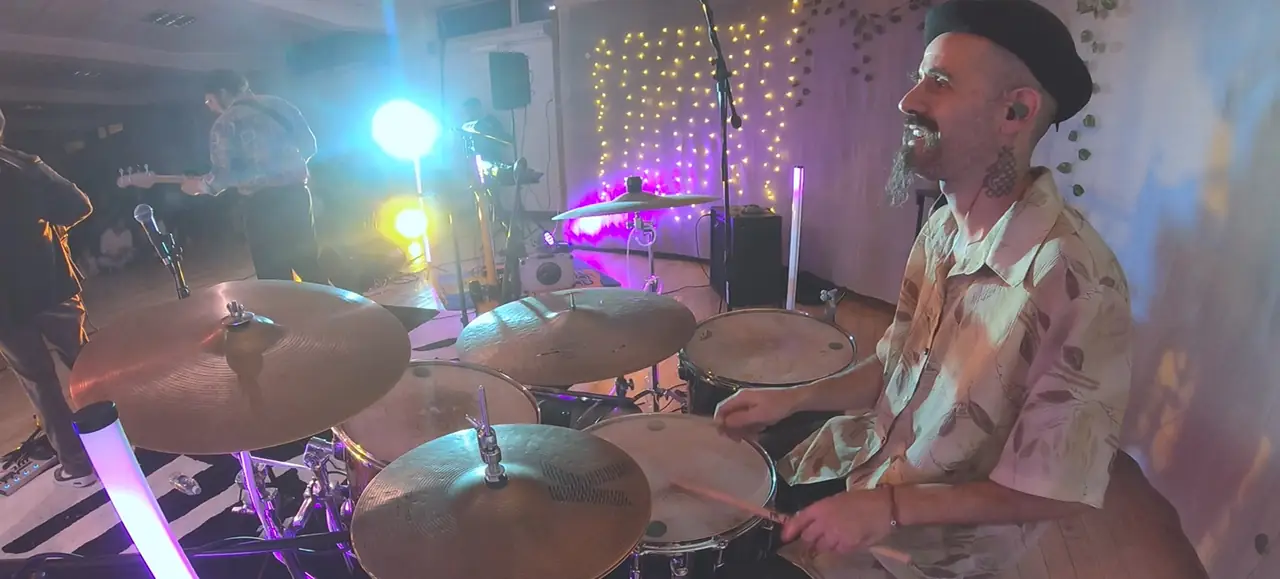 Kev en la sesión de Volumen I