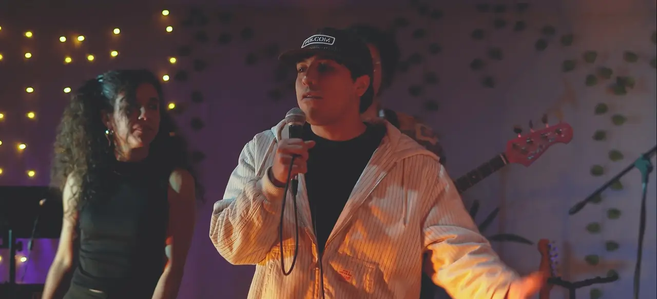 Manu en la sesión de Volumen I